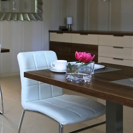 10 Bed And Breakfast Poznan Ngoại thất bức ảnh