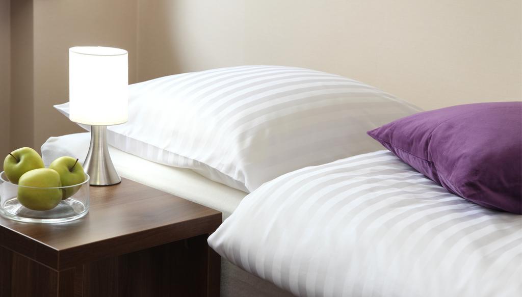 10 Bed And Breakfast Poznan Phòng bức ảnh